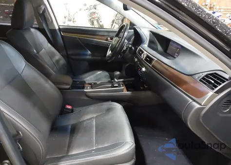 2013 Lexus Gs 350 z USA, uszkodzony, nr VIN JTHCE1BL9D5014255